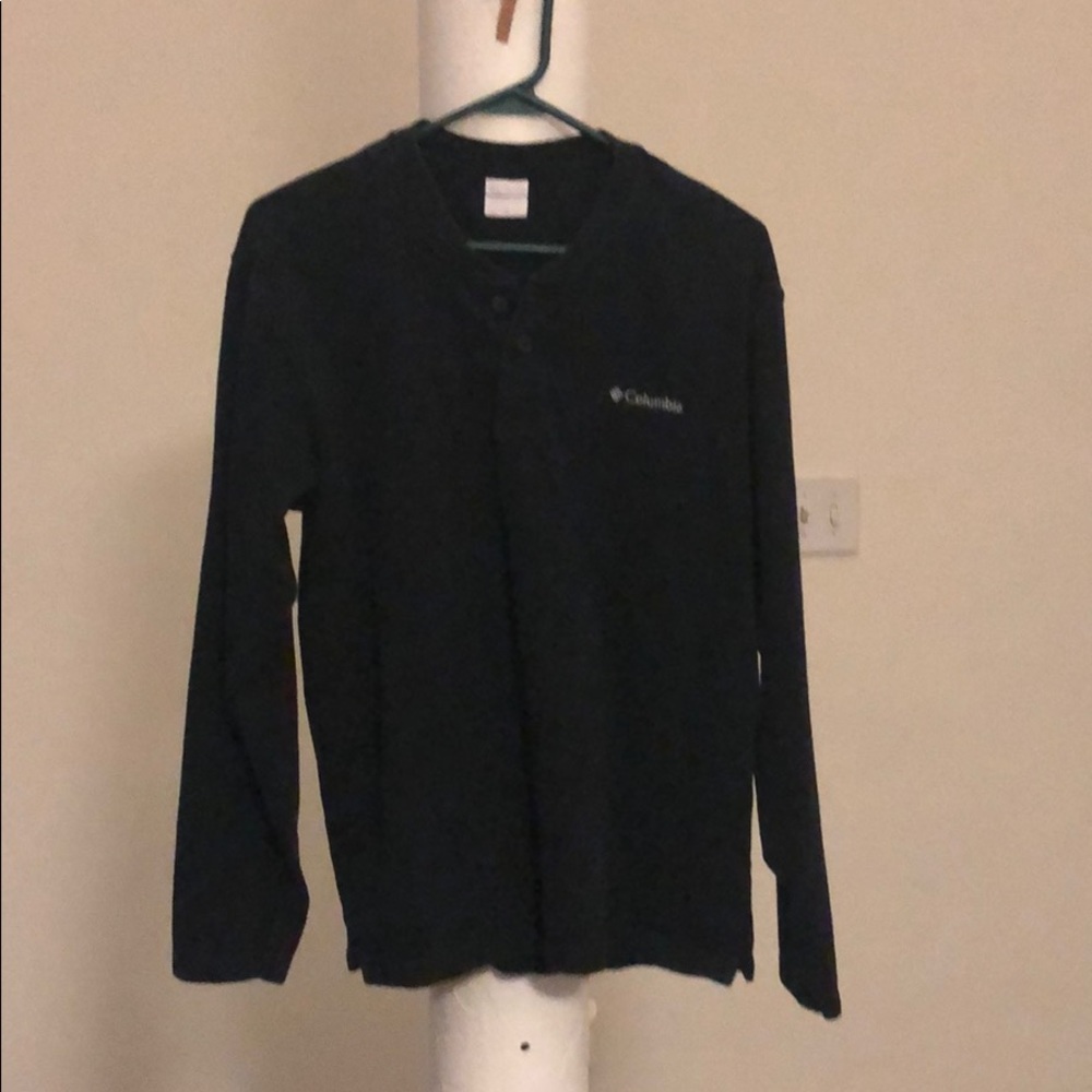 Black sweatshirt